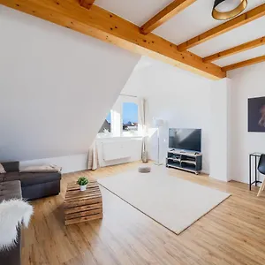  Apartment Stylisches Penthouse Zentral Balkon 75m2 Nflx Germany